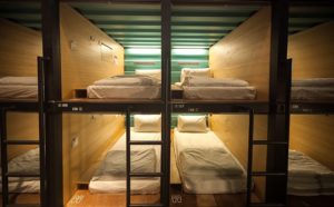 Capsule Hotel malesia idee curiosità hotels trend aeroporti design concept arredamento helparredo 